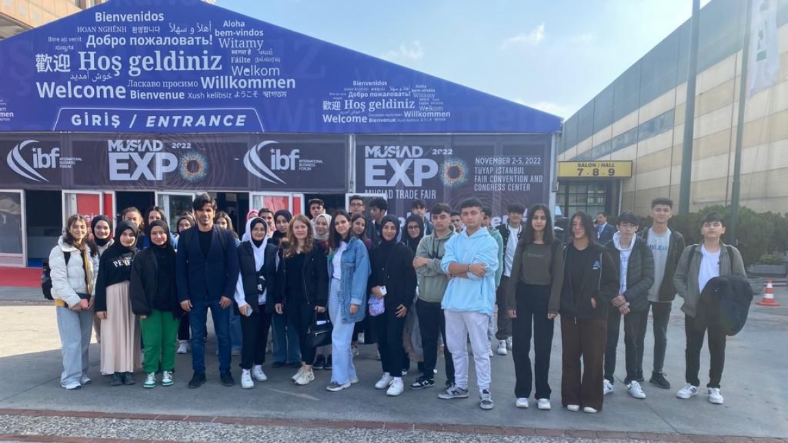 Okulumuz Öğrencileriyle MÜSİAD EXPO 2022 Ticaret Fuarı Gezisi gerçekleştirildi.